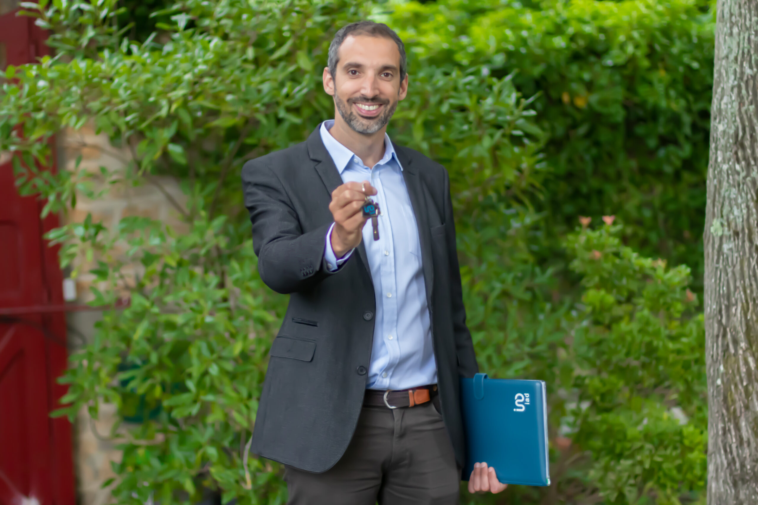 Julien Arnould accompagne la vente d’un bien immobilier à Annecy